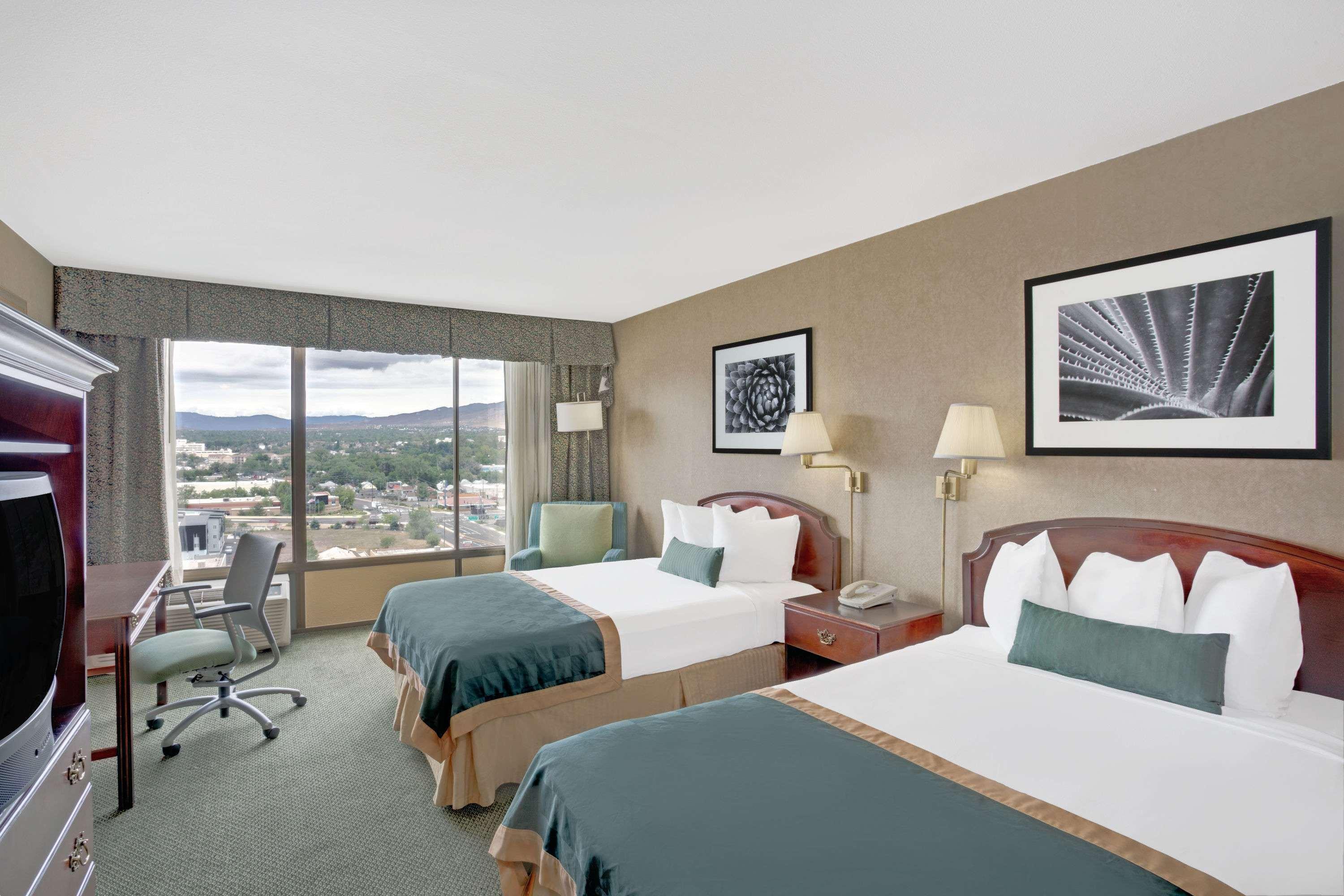 Ramada By Wyndham Reno Hotel & Casino Eksteriør bilde
